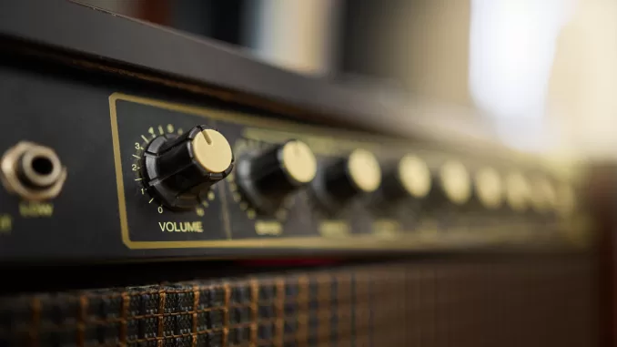 Selecting a suitable audio amplifier can be overwhelming for beginners. But it's crucial for any sound setup. This guide will help you improve your listening experience.