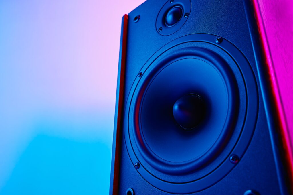Revolutionize Your Audio: Unveiling the Superiority of Wired Speakers in Today's Wireless Era